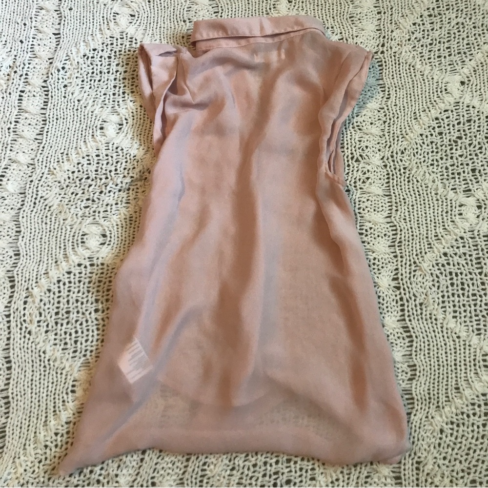 Sheer pink button down - Picture 4 of 4